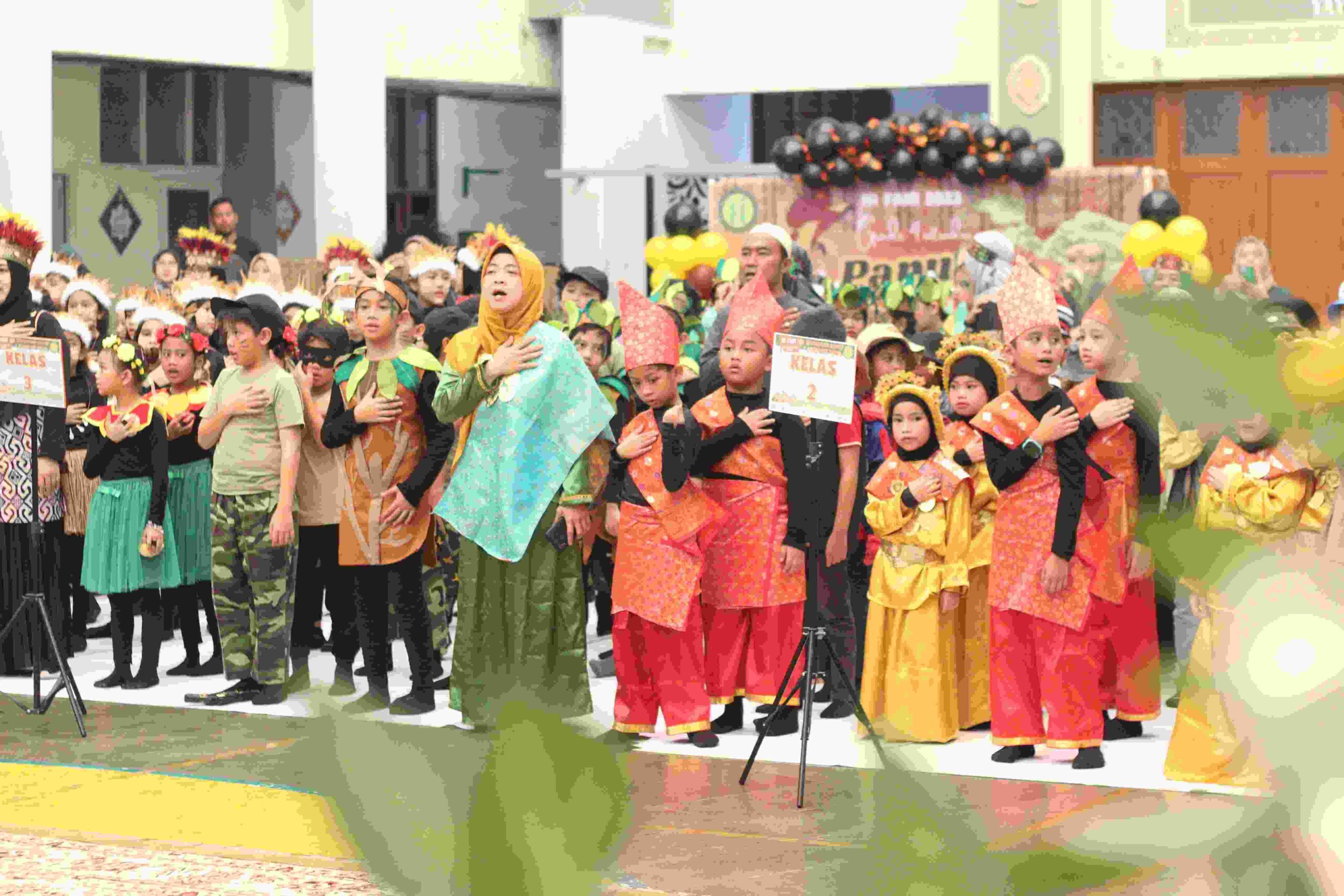 SD Islam HI Menggelar “HI Fair 2023” dengan Tema “Explore The Land of Smile,Indonesia”