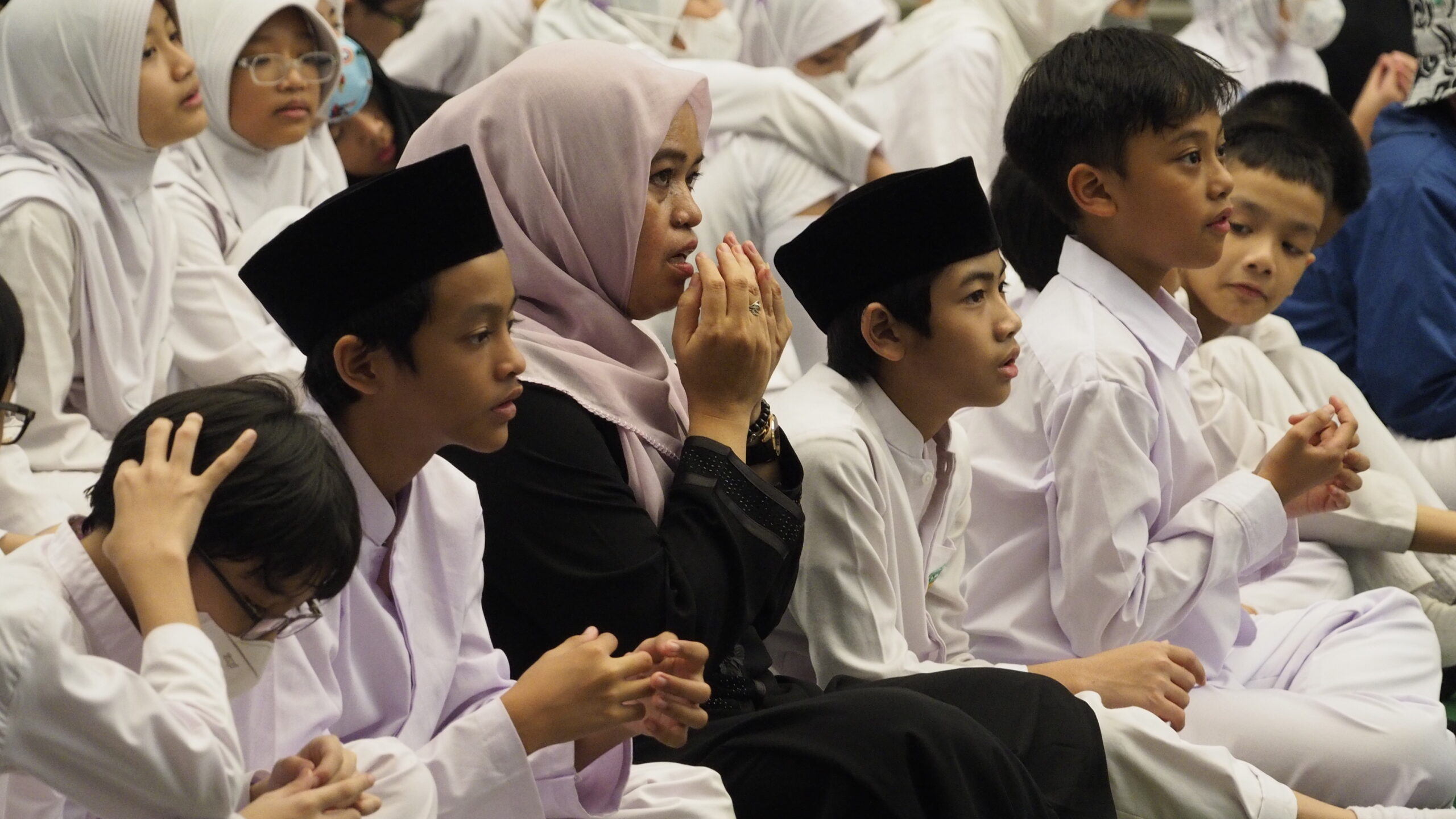 Pendidikan Karakter di Rumah: Bagaimana Orang Tua Mengintegrasikan Nilai-Nilai Moral