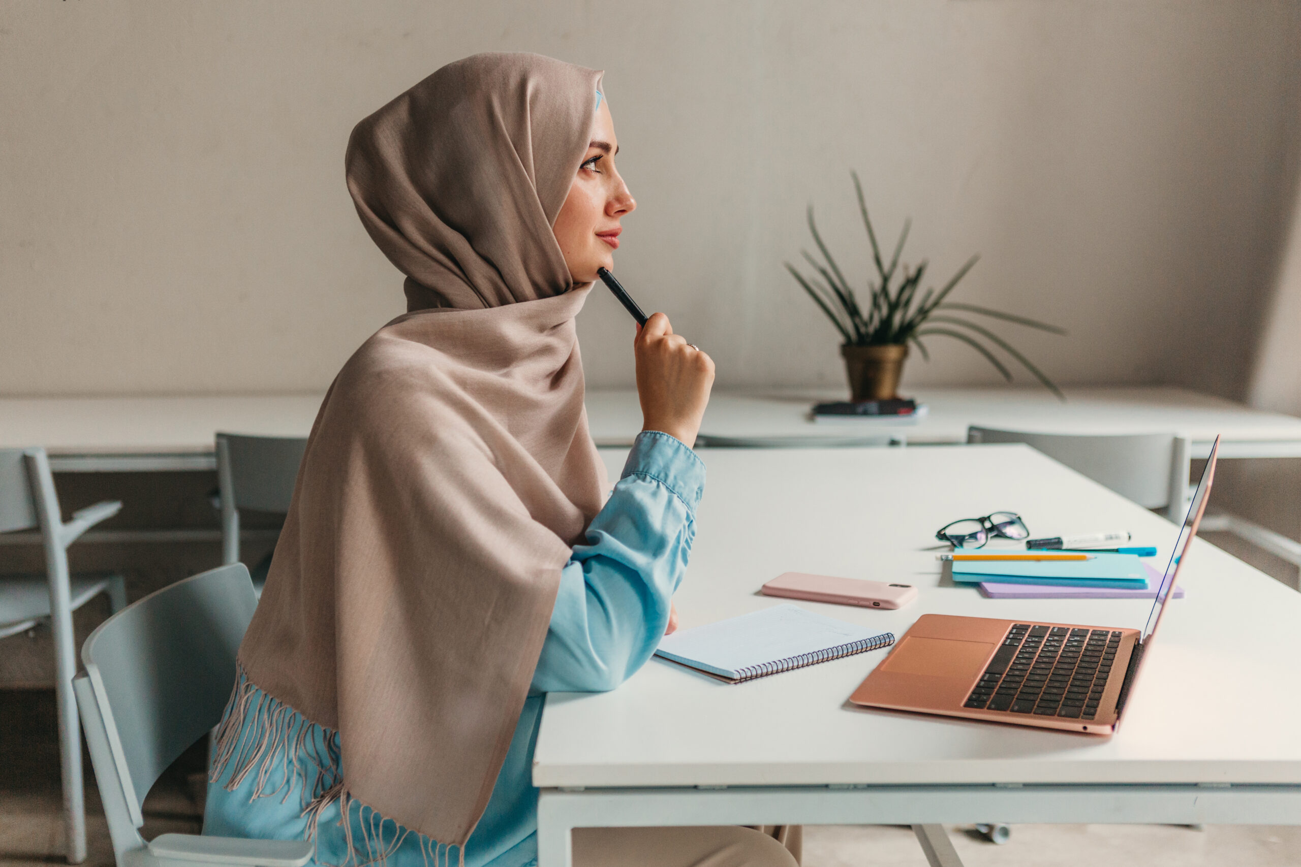 Mengapa Kita Menjadi Mudah Lupa : Penjelasan Dalam Islam